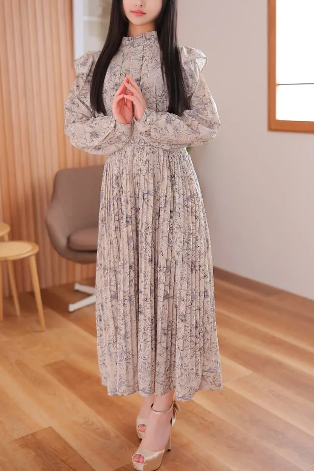 Portrait of NOA KUROSAKI, image 2